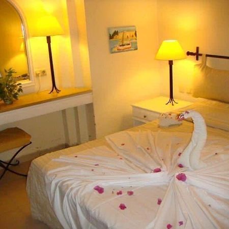 Hotel Flamingo Beach Mezraia Exterior photo